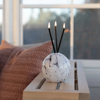 Everlasting Candle Co - Everlasting Candle Co Neva Signature Set - White Marble Vase & Black Candle Sticks - The Perfume Company