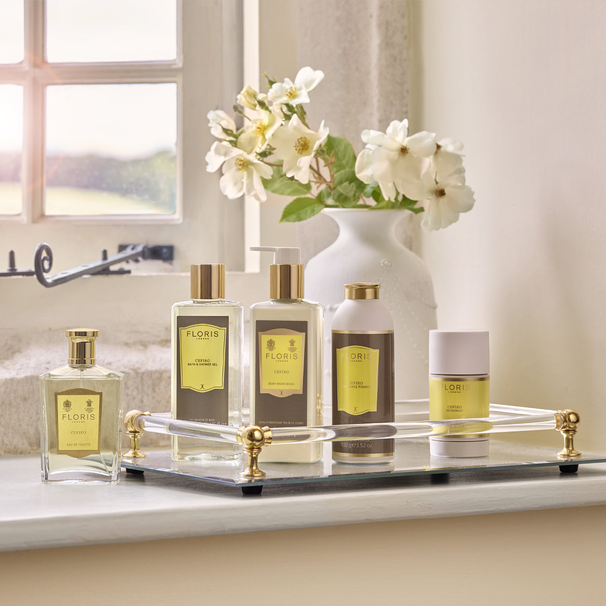 Floris Cefiro Eau De Toilette Spray 100ml/3.4oz - lifestyle
