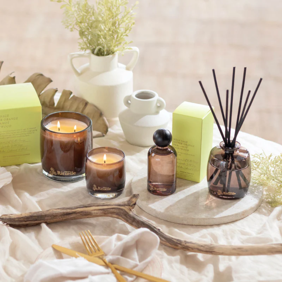 Urban Rituelle Wild Sage, Bitter Orange, Bergamot, Driftwood Candle 400g