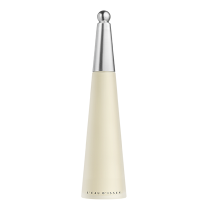 Issey Miyake L’Eau d’Issey Eau de Toilette bottle detail