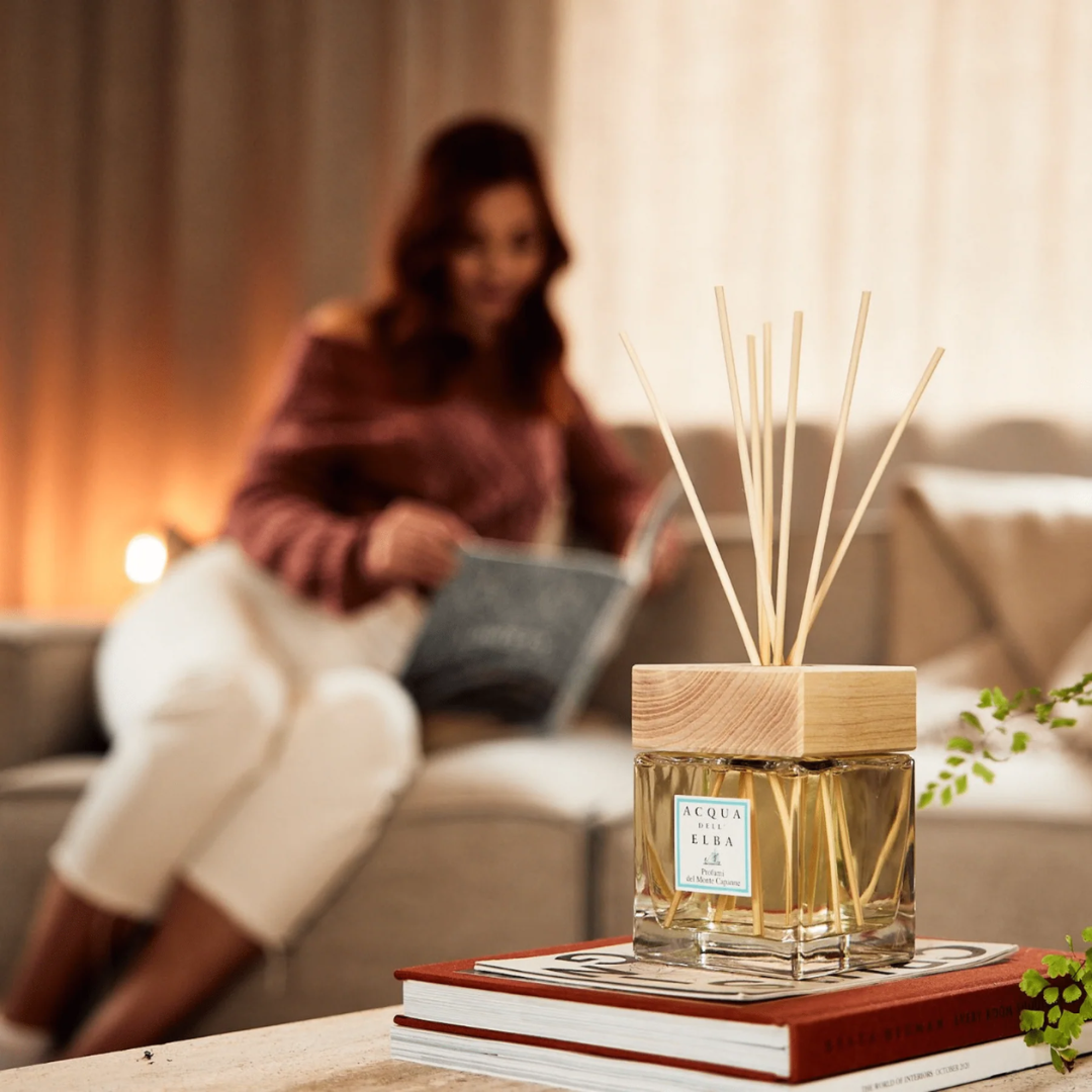 Reed Diffuser - Acqua Dell'Elba - Acqua Dell'Elba Giglio Delle Sabbie Fragrance Diffuser 200mL - The Gift Company